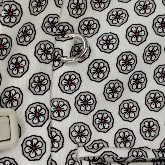 Adrianna Papell crop pants size 8 gray red floral print  back seam with pockets - Picture 4 of 12